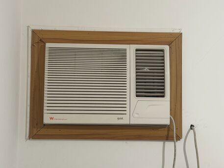 SAR 800,  AC White Westinghouse 1.5 Tons photo 1