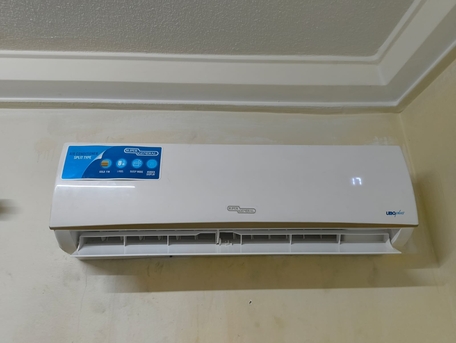 SAR 600,  Samsung Split AC 1 - 3 Ton - Excellent Cooling - Slightly Used" photo 3