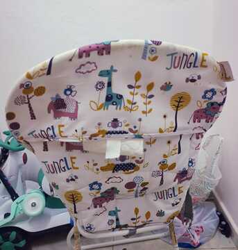 SAR 75,  Foldable Baby High Chair photo 2