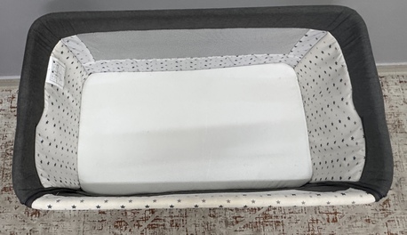 SAR 250,  Juniors Ava Side Bassinet / Baby Cot photo 3