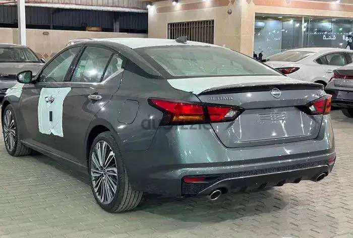 نيسان التيما 2026 نص فل | Nissan Altima 2026 SV photo 3