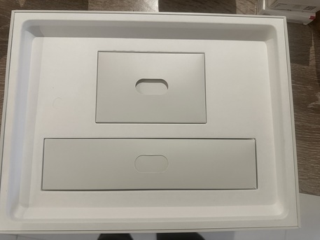 SAR 3400,  Microsoft Surface Laptop Go photo 2