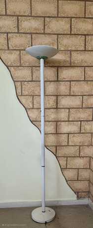 SAR 90,  Modern Floor Lamp For Sale – Elegant & Stylish!