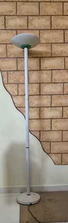SAR 90,  Modern Floor Lamp For Sale – Elegant & Stylish! photo 2