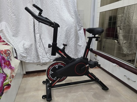 SAR 225,  Exercise Bike Like New photo 2