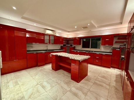 SAR 1500/month,  Premium Executive Rooms Near King Abdulaziz Road Metro | +966 510833140 photo 1