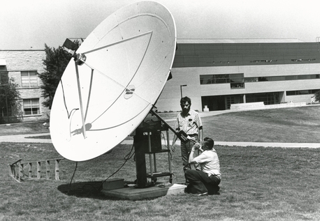 Satelite Dish Worker Professional photo 1