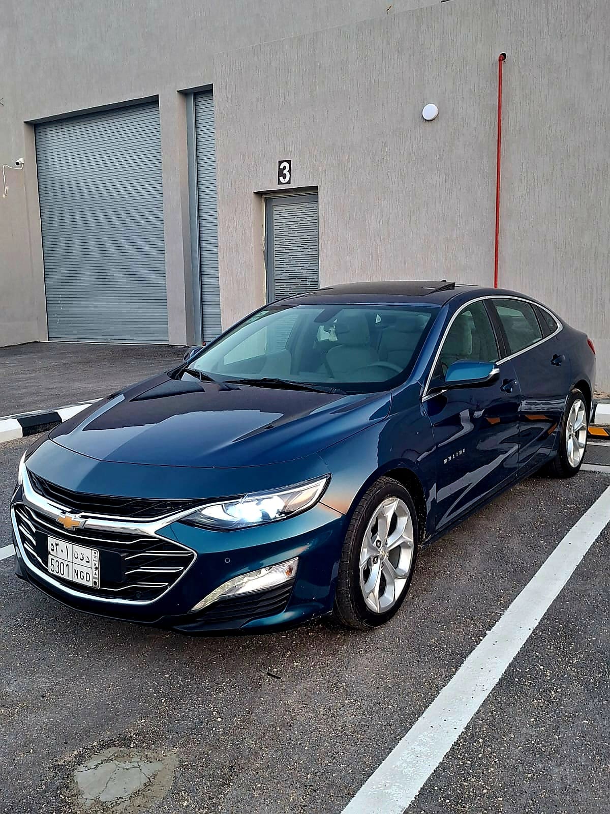 2019 Chevrolet Malibu LT photo 1
