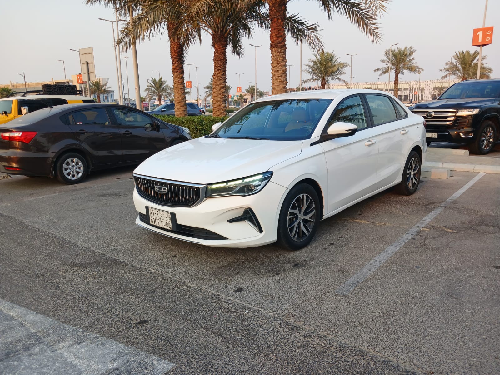 Geely Emgrand 7 photo 1