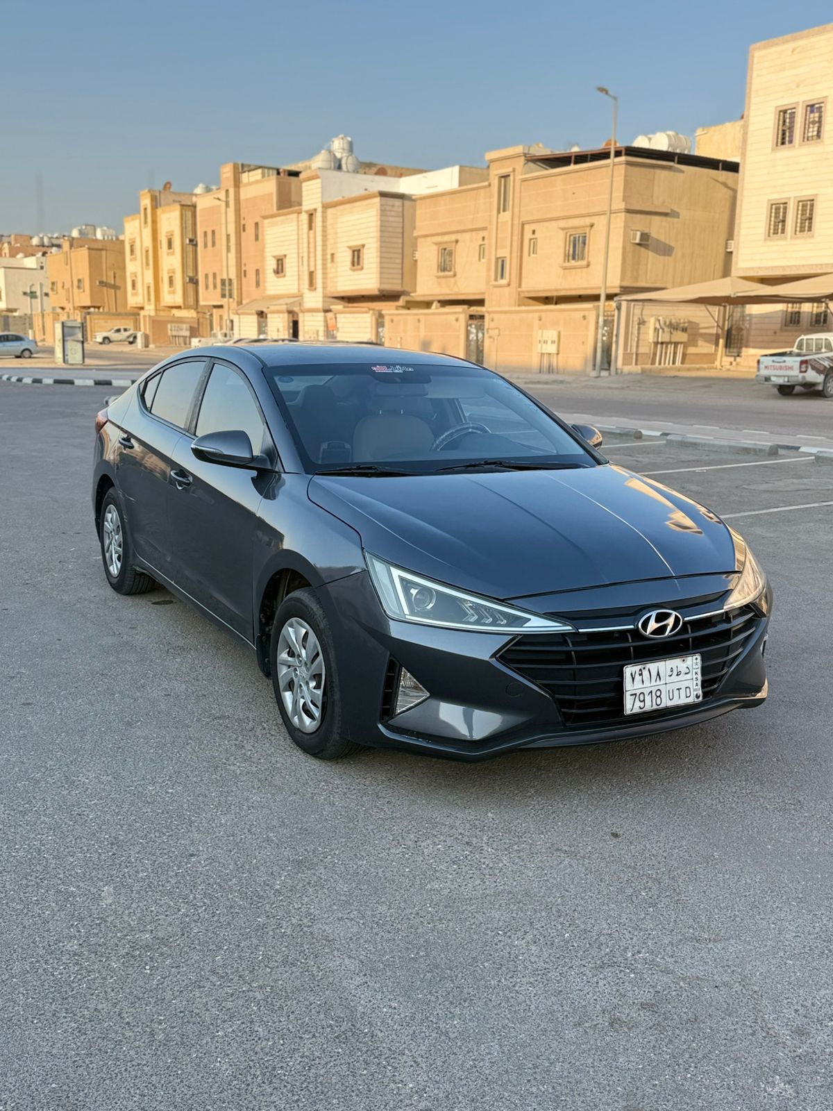 Hyundai Elantra 2019 photo 1
