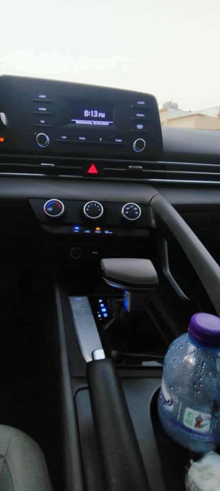 Hyundai Elantra 2021 photo 1