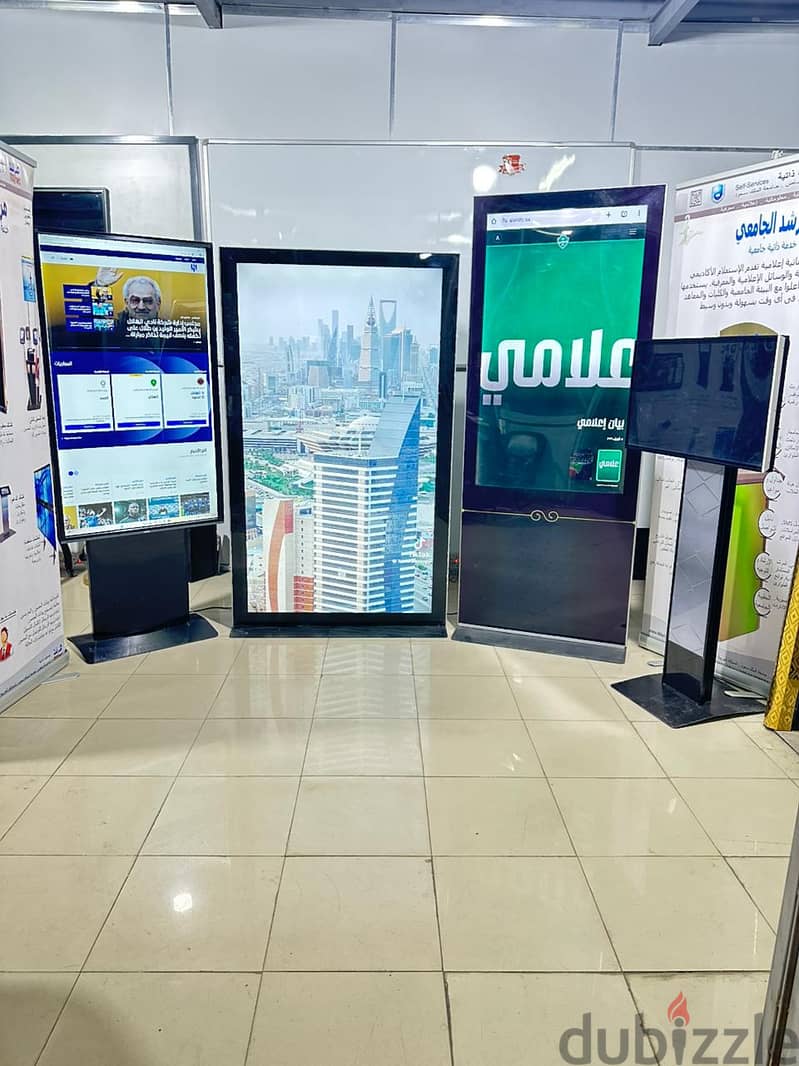 شاشة عرض طولية احترافية  ضد الكسر والسوائل . طباعة الشعار واللون photo 1