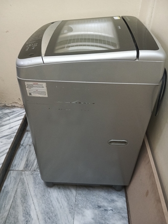 SAR 850,  LG Inverter Model Washing Machine 9 Kgs In Perfect Working Condition photo 3