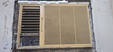 SAR 800,  Two Air Condition For Sell photo 2
