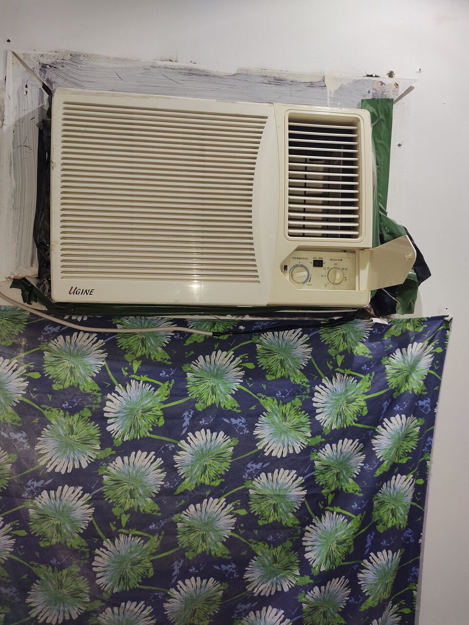 Window Ac 2 Ton photo 1