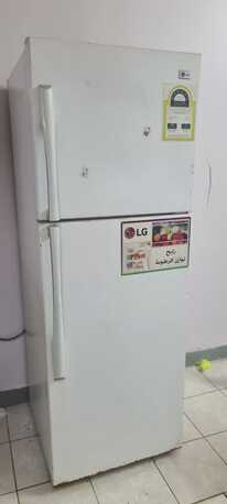 SAR 1330,  Furniture And Home Appliances For Sale photo 2