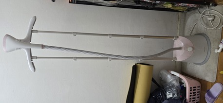 SAR 120,  Philips Steam Iron photo 1