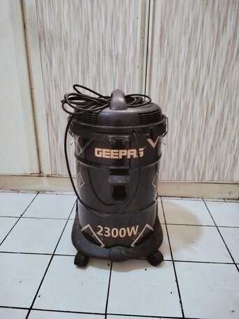 SAR 550,  USED COT WITH MATTRESS, GEEPAS 2300W VACUUM CLEANER & STANFORD 3-BURNER GAS STOVE FOR SALE photo 1