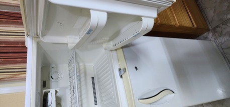 SAR 400,  Used LG Fridge,  Double Door photo 2