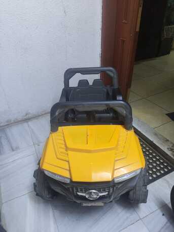 SAR 200,  Kids Car Battery Operated Sutiable For 2 To 6 Yr Boy/Girl, In Good Condition photo 1