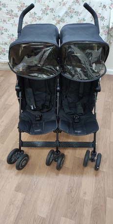 SAR 250,  Twin Stroller (Maclaren Brand) photo 1