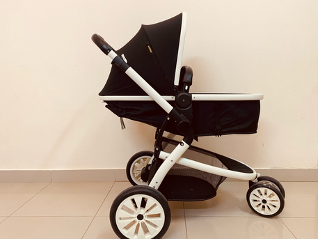SAR 280,  Baby Stroller, Convertible , And Car Seater, 2 In 1 photo 1
