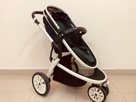 SAR 280,  Baby Stroller, Convertible , And Car Seater, 2 In 1 photo 2