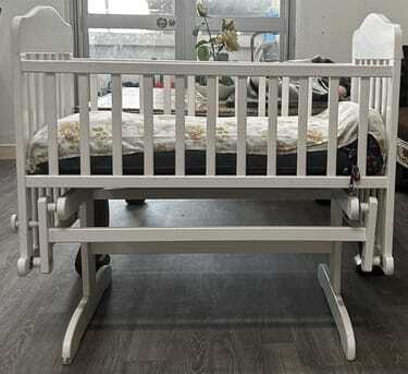 SAR 350,  Baby Bed & Rack photo 1