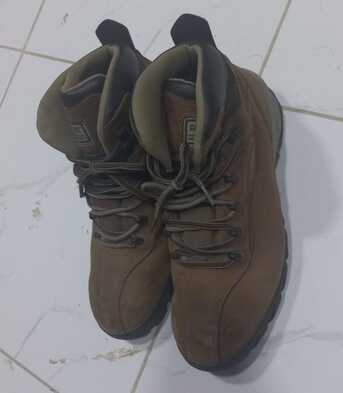 SAR 170,  SAR170 CAT Safety Shoes Size 44 New Condition For Sale photo 1