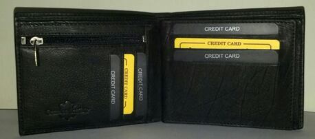 SAR 300,  100%Original Pakistani Leather Wallets& Jackets For Sale In Riyadh 0551298565 photo 3