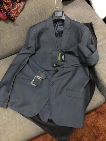 SAR 2500,  Georgeo Armani Suits photo 1
