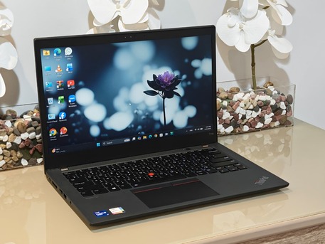 SAR 1799,  ThinkPad T14s (i7-11th Gen 32/512 Touchscreen)