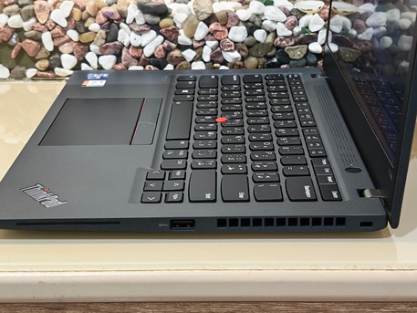 SAR 1799,  ThinkPad T14s (i7-11th Gen 32/512 Touchscreen) photo 3