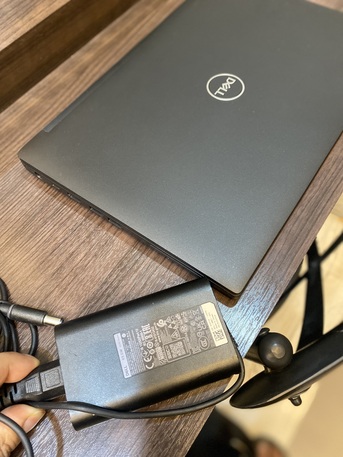 SAR 950,  Dell I7-16GB RAM-8th Generation,Model Latitude 7490 photo 2
