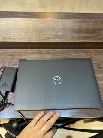 SAR 950,  Dell I7-16GB RAM-8th Generation,Model Latitude 7490 photo 3