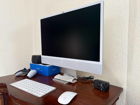 SAR 6800,  IMac M4 (Almost Brand New With Original Box) photo 2