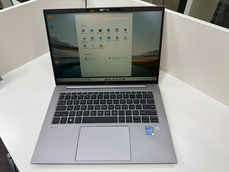 SAR 2250,  HP ZBook FireFly 14 G9 Mobile Workstation - Like New photo 1