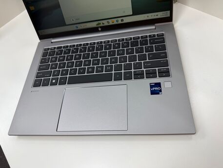 SAR 2250,  HP ZBook FireFly 14 G9 Mobile Workstation - Like New photo 2