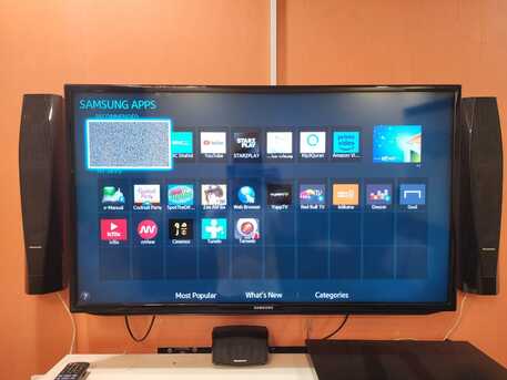SAR 350,  Samsung Smart LED TV 40 Inches photo 1