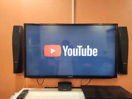 SAR 350,  Samsung Smart LED TV 40 Inches photo 2