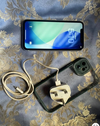 SAR 850,  IPhone 11 128GB 95% Battery Face ID Working  |   ‎ايفون 11 سعة 128 جيجا | بطارية 95%
