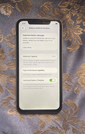 SAR 850,  IPhone 11 128GB 95% Battery Face ID Working  |   ‎ايفون 11 سعة 128 جيجا | بطارية 95% photo 2