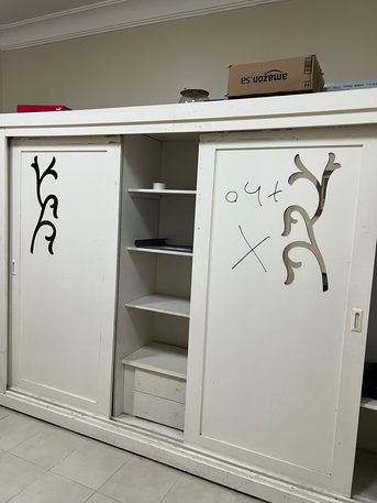 SAR 130,  Wardrobe And Dressing Mirror For Sale photo 1
