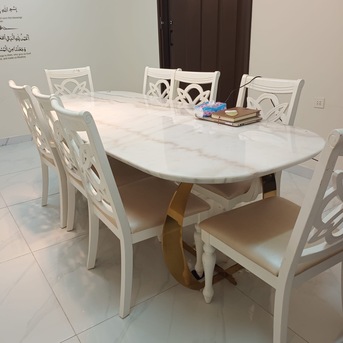SAR 2500,  Dining Table With 8 Chairs For Sale.