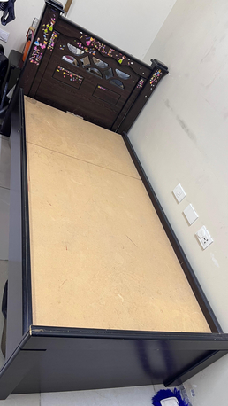 SAR 300,  Furniture For Sale photo 2