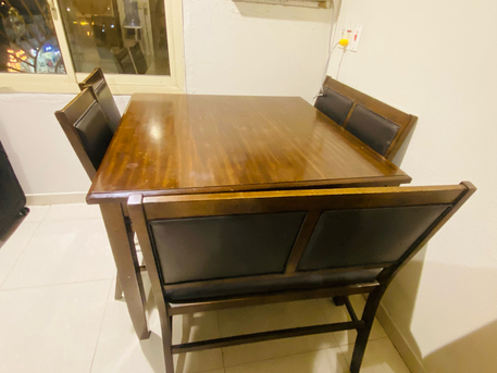 SAR 500,  I Am Selling Wooden Daining Table 6 Seater In Good Condition photo 2