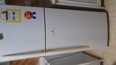 SAR 1500,  House Hold Things To Sale- LG Freze, LG Wahing Machine, GYM Kit, Soafs, Mircro Oven, Beds photo 2