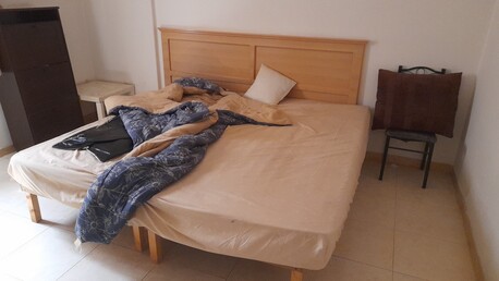 SAR 1500,  House Hold Things To Sale- LG Freze, LG Wahing Machine, GYM Kit, Soafs, Mircro Oven, Beds photo 3