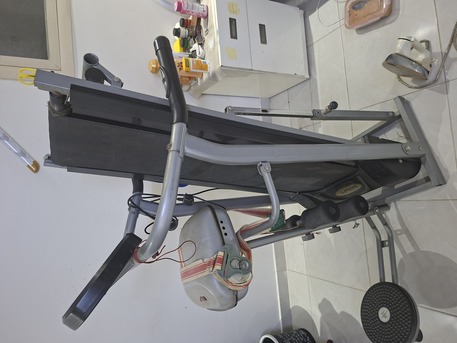 SAR 300,  Treadmill For Sale – Throwaway Price! photo 2