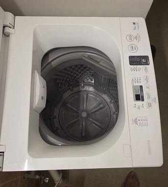 SAR 1350,  Toshiba 7kgs Automatic Washing Machine photo 3